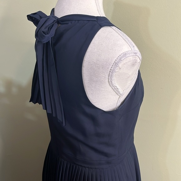 Banana Republic Navy high neck tie back pleated cutout skirt midi  dress - Picture 16 of 16